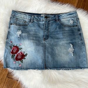 Angel kiss Rose embroidery denim mini skirt